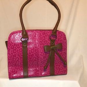 Women’s leather handbag